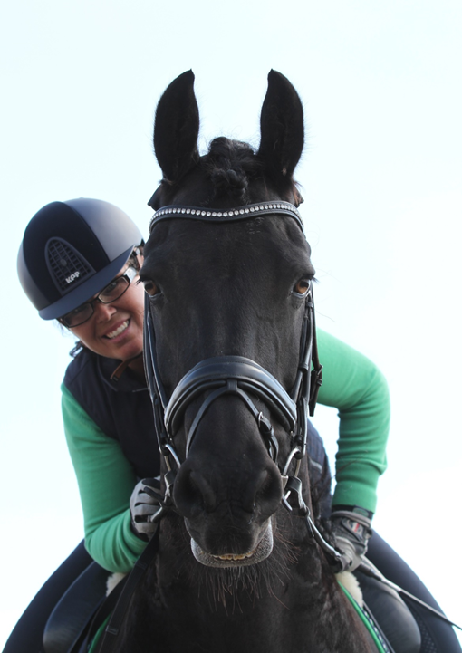 Anita Wessels met haar Friese dressuurpaard